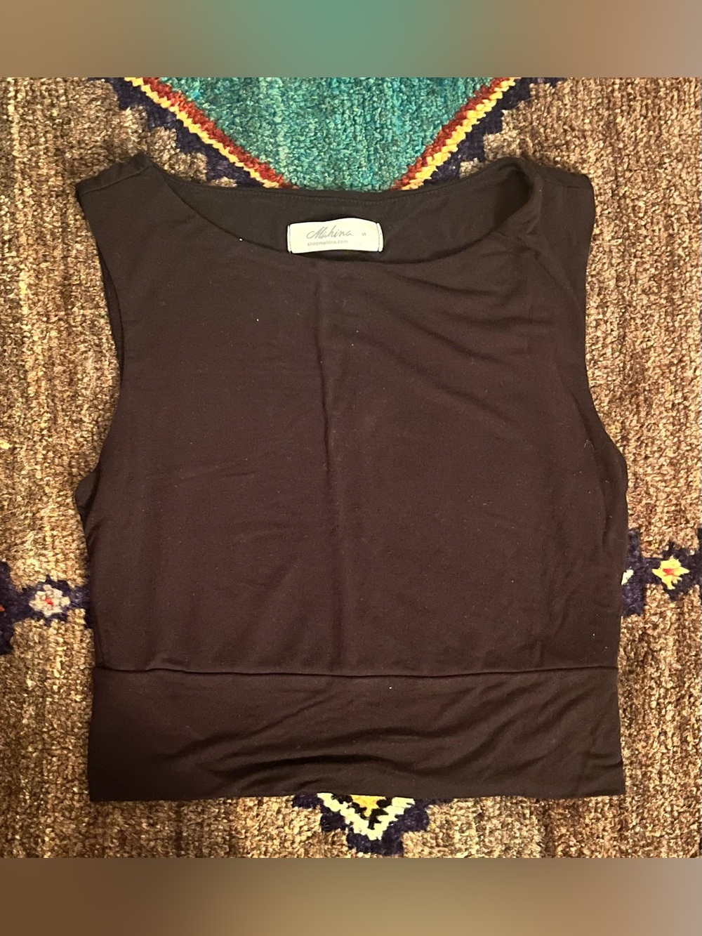 Mahina Black Kahla Cropped Tank | Size Small